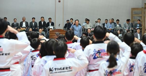 제26회 거창군태권도협회장배 태권도대...