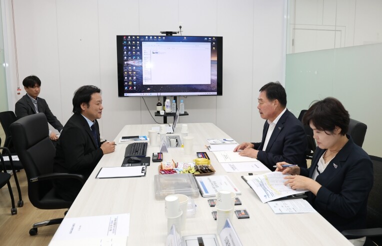 무안군, 화합물반도체센터 지역기반 국...