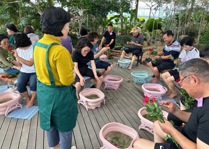 정읍시, 퇴직자 사회 적응 돕는 치유...