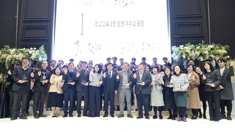 충북교육청, 학교 주도 교육과정 운영...