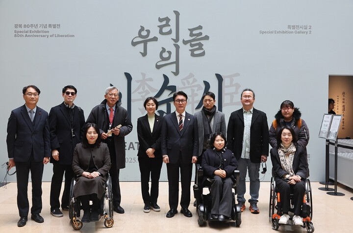 김민석 국무총리, 배리어프리 키오스크...