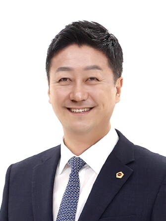 경기도의회 김진경 의장, 멈출뻔한 ‘...